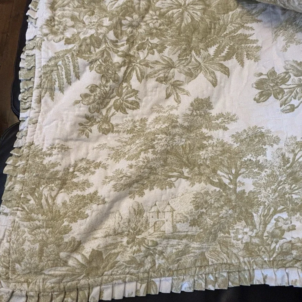 Pottery Barn Green Comforter Only  Toile Floral French Country Cottage Queen